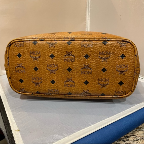 Used MCM Visetos German Brown Leather Gold HW Zippered Tote Bag Purse Auth Read! - Picture 3 of 16